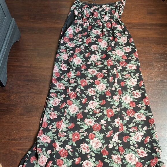 Floral strapless dress - Picture 3 of 3